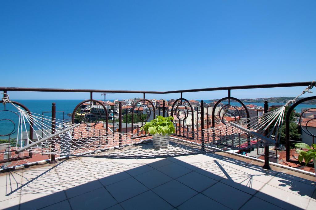 Family Hotel Verona Sozopol Bilik gambar