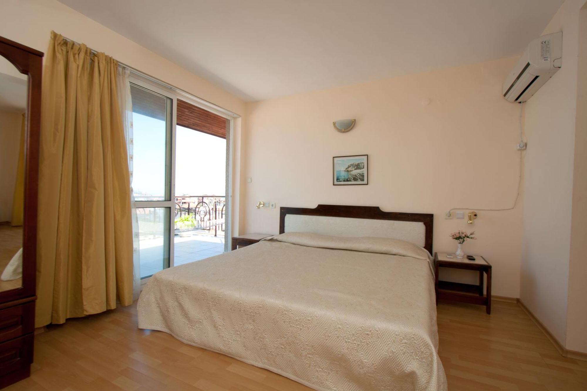Family Hotel Verona Sozopol Luaran gambar