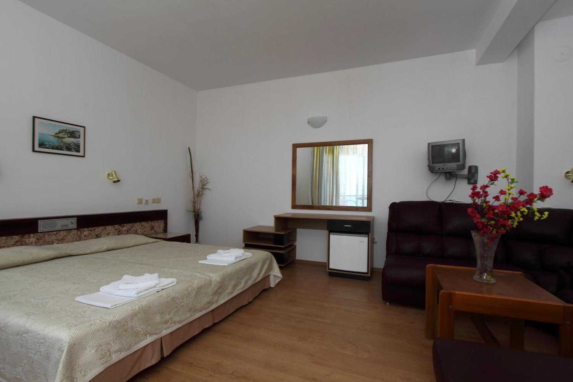 Family Hotel Verona Sozopol Luaran gambar