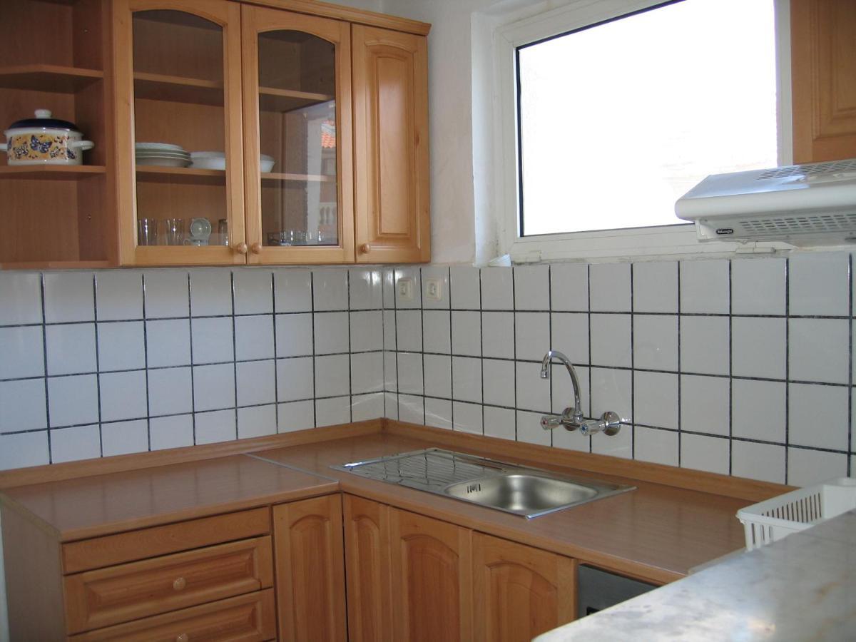 Family Hotel Verona Sozopol Bilik gambar